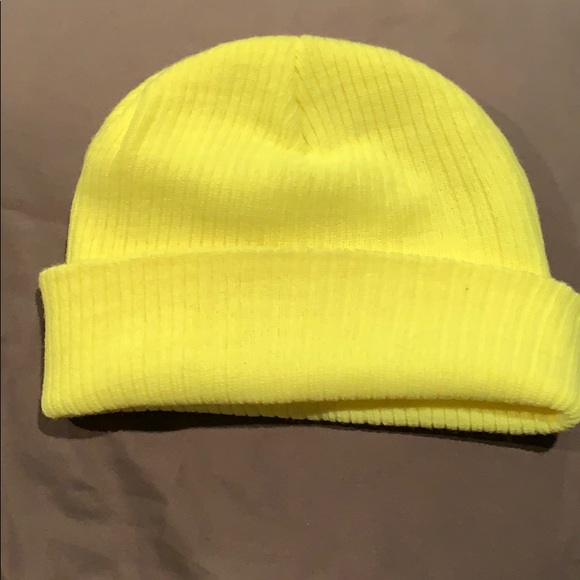 Neon yellow beanie - Picture 2 of 3